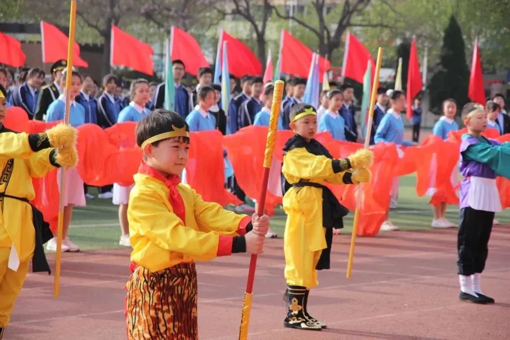 临汾市第一中心学校介绍|办优质名校，育创新人才